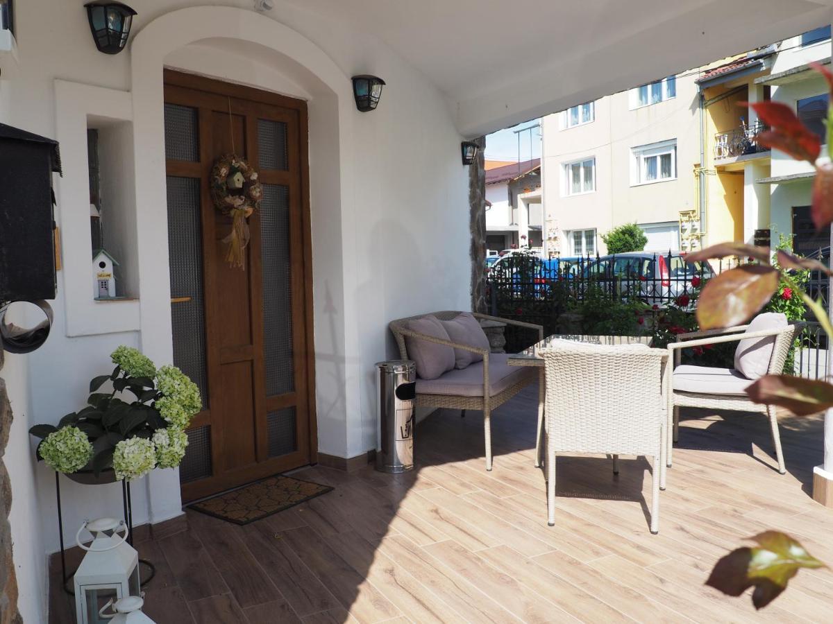 Willow&Pillow Apartments Sibiu Esterno foto