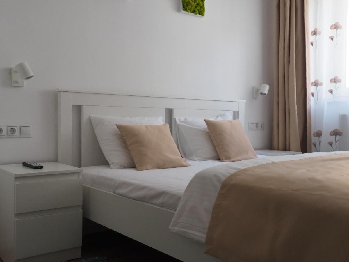 Willow&Pillow Apartments Sibiu Esterno foto